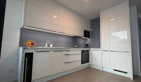 Kiadó 2 szobás lakás, 2 szobás lakás, Radlinského, Bratislava - Staré 