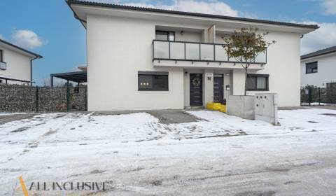 Eladó 3 szobás lakás, 3 szobás lakás, Kráľovianky, Dunajská Streda, Sz