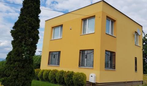 Eladó Családi ház, Családi ház, Michalovce, Szlovákia