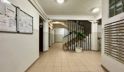 Eladó 1 szobás lakás, 1 szobás lakás, Račianska, Bratislava - Nové Mes