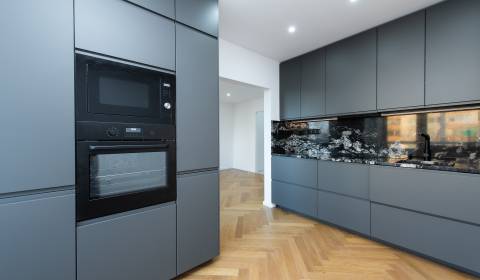 Eladó 3 szobás lakás, 3 szobás lakás, Prostějovská, Prešov, Szlovákia