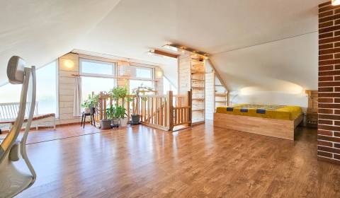 Eladó Családi ház, Családi ház, Gucmanova, Hlohovec, Szlovákia