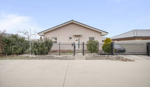 Eladó Családi ház, Családi ház, Žihľavová, Senec, Szlovákia