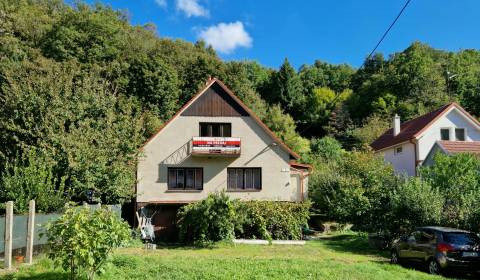 Eladó Családi ház, Családi ház, Podhradie, Pezinok, Szlovákia