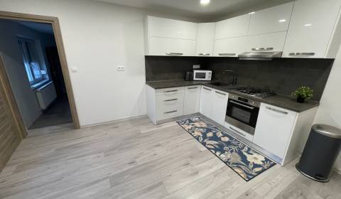 Eladó Családi ház, Családi ház, Simonova, Galanta, Szlovákia