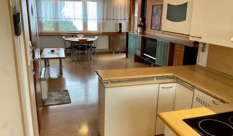 Kiadó 3 szobás lakás, 3 szobás lakás, Osloboditeľská, Bratislava - Vaj