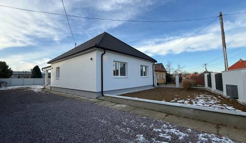 Eladó Családi ház, Családi ház, Zlaté Moravce, Szlovákia