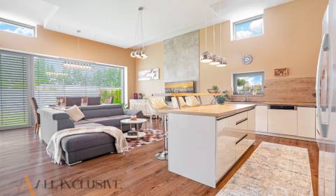 Eladó Családi ház, Családi ház, Dunajský Klátov, Dunajská Streda, Szlo