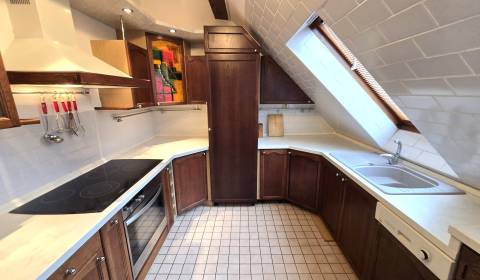 Kiadó 3 szobás lakás, 3 szobás lakás, Vikárska, Nitra, Szlovákia