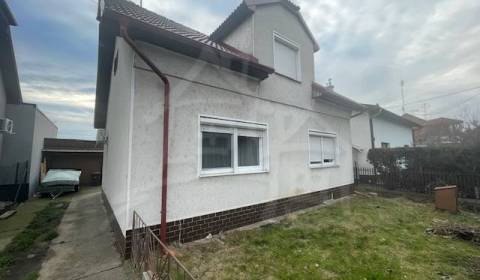 Eladó Családi ház, Családi ház, Nové Zámky, Szlovákia