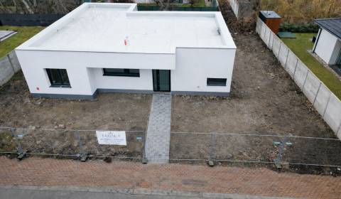 Eladó Családi ház, Családi ház, Sokolia, Senec, Szlovákia