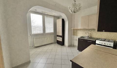 Eladó 3 szobás lakás, 3 szobás lakás, Ludmanská, Košice - Juh, Szlovák