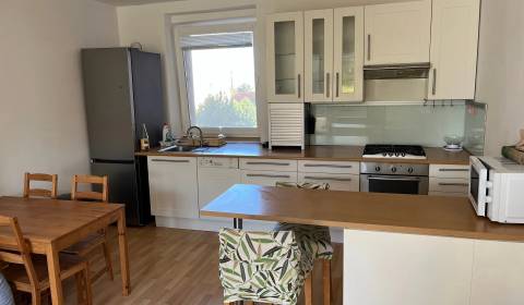 Eladó 3 szobás lakás, 3 szobás lakás, Palkovičova, Bratislava - Ružino