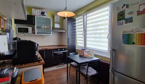 Eladó 2 szobás lakás, 2 szobás lakás, Žiar nad Hronom, Szlovákia