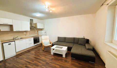 Kiadó 2 szobás lakás, 2 szobás lakás, Malá Paka, Dunajská Streda, Szlo