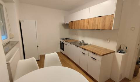 Kiadó 2 szobás lakás, 2 szobás lakás, Nové Zámky, Szlovákia