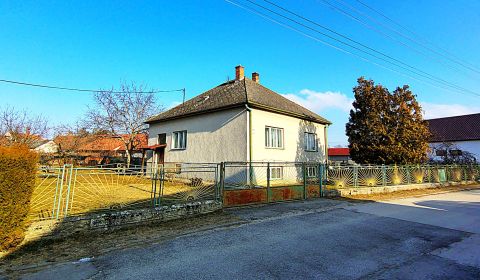 Eladó Családi ház, Családi ház, Sadová, Senica, Szlovákia