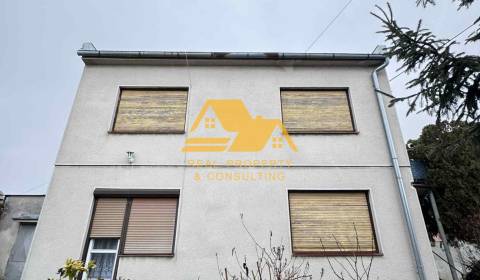 Eladó Családi ház, Családi ház, Dvory nad Žitavou, Nitra, Szlovákia