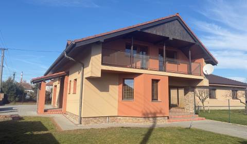 Eladó Családi ház, Családi ház, Nitra, Szlovákia