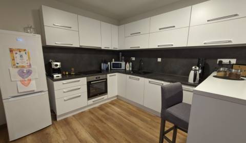 Eladó 2 szobás lakás, 2 szobás lakás, lúky, Nitra, Szlovákia