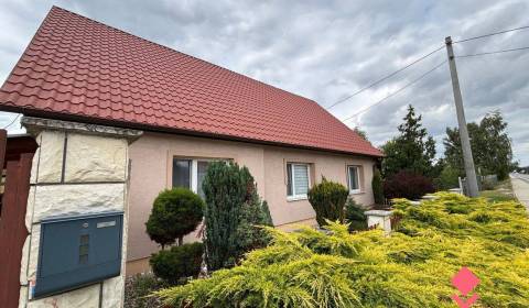 Eladó Családi ház, Családi ház, Topoľčany, Szlovákia