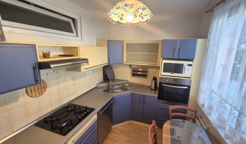 Kiadó 2 szobás lakás, 2 szobás lakás, Skýcovská, Topoľčany, Szlovákia