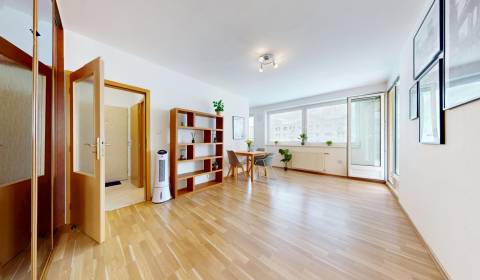 BA/Devínska Nová Ves-1,5 szobás, loggiás lakás eladó kiváló helyen