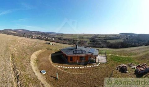 Eladó Családi ház, Családi ház, Nové Mesto nad Váhom, Szlovákia