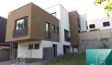 Eladó 3 szobás lakás, 3 szobás lakás, Slnečné jazerá Juh, Senec, Szlov