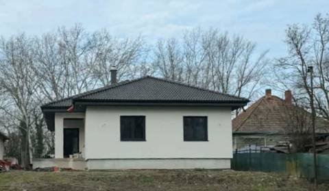 Eladó Családi ház, Családi ház, Komárno, Szlovákia