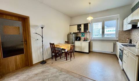 Kiadó 2 szobás lakás, 2 szobás lakás, Oriešková, Bratislava - Ružinov,