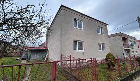 Eladó Családi ház, Családi ház, Topoľčany, Szlovákia