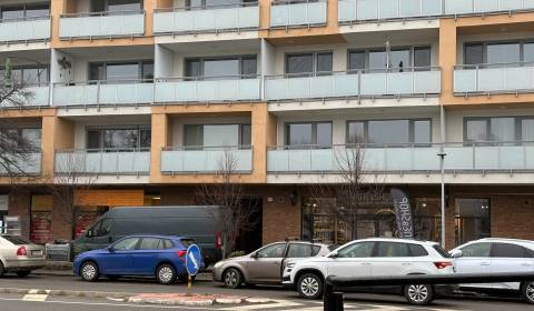 Kiadó 2 szobás lakás, 2 szobás lakás, Mierové nám., Senec, Szlovákia