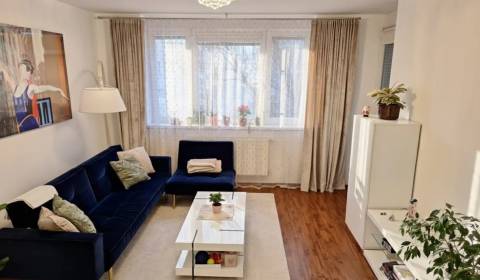 Eladó 3 szobás lakás, 3 szobás lakás, Tomášikova, Bratislava - Ružinov