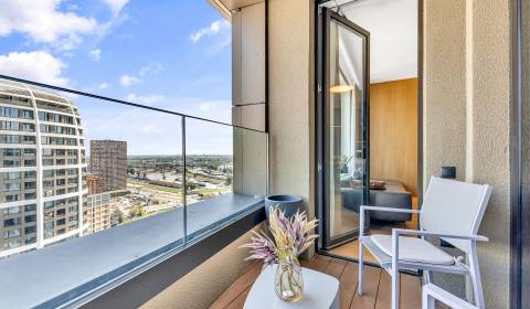 Eladó 2 szobás lakás, 2 szobás lakás, Továrenská, Bratislava - Staré M