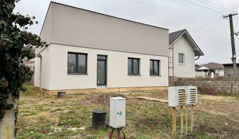 Eladó Családi ház, Családi ház, Nitra, Szlovákia