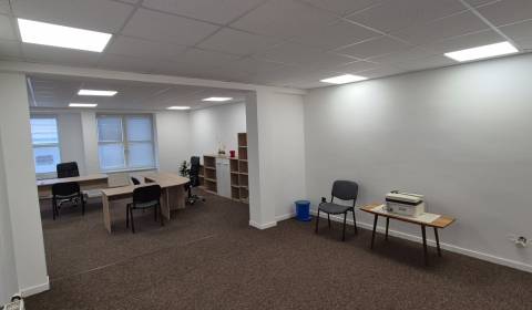 Kiadó Irodahelység, Irodahelység, Centrum, Nové Zámky, Szlovákia