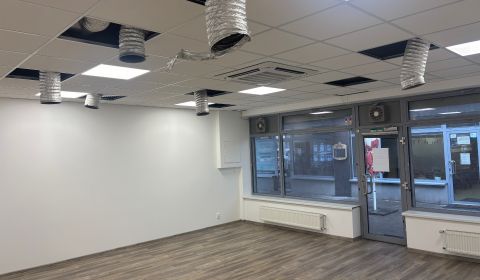Kiadó Üzlethelység, Üzlethelység, Lichnerova, Senec, Szlovákia