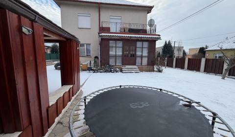 Eladó Családi ház, Családi ház, Družby, Topoľčany, Szlovákia