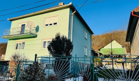 Eladó Családi ház, Családi ház, Prievidza, Szlovákia