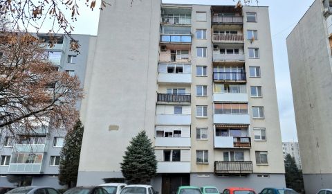 Eladó 4 szobás lakás, 4 szobás lakás, Komenského, Trebišov, Szlovákia