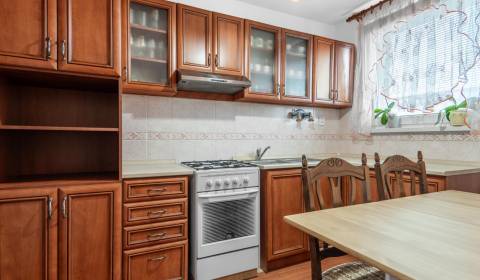 Eladó 3 szobás lakás, 3 szobás lakás, Sídlisko M. Corvina, Dunajská St