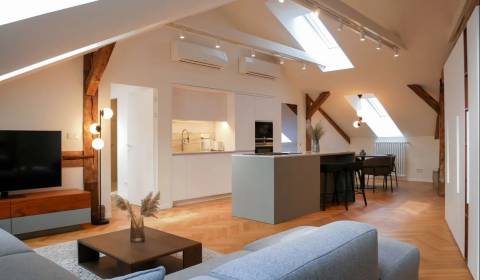 Kiadó 3 szobás lakás, 3 szobás lakás, Laurinska, Bratislava - Staré Me