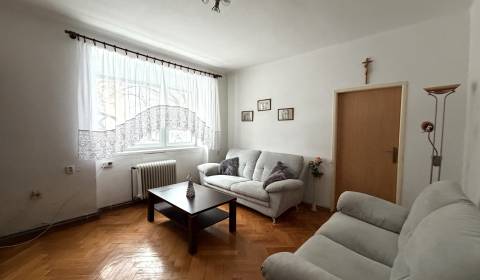 Eladó 3 szobás lakás, 3 szobás lakás, Krajinská, Piešťany, Szlovákia