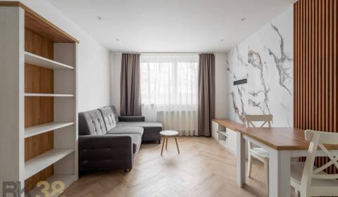 Eladó 3 szobás lakás, 3 szobás lakás, Poprad, Szlovákia