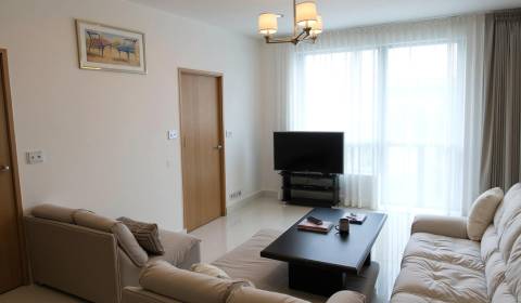 Eladó 3 szobás lakás, 3 szobás lakás, Čapajevova, Košice - Západ, Szlo