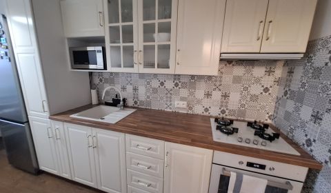Eladó 3 szobás lakás, 3 szobás lakás, Trnava, Szlovákia