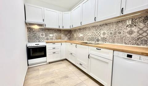 Kiadó 2 szobás lakás, 2 szobás lakás, Štefánikova, Bratislava - Staré 