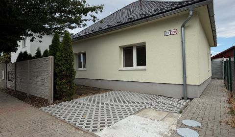 Eladó Családi ház, Családi ház, Senec, Szlovákia
