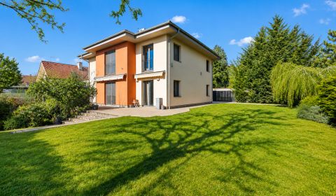 Eladó Családi ház, Családi ház, Pod lesom, Bratislava - Karlova Ves, S